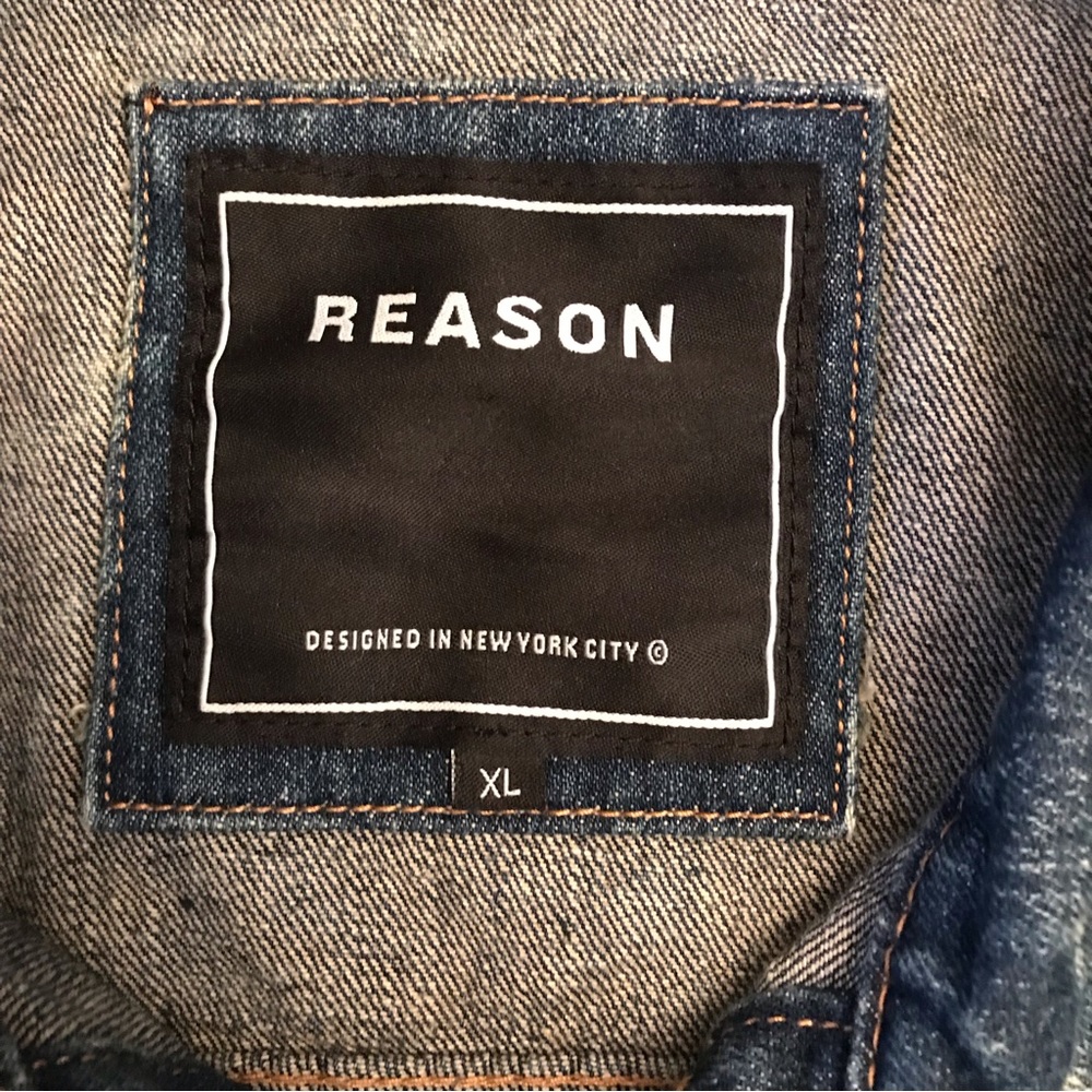 Reason Denim Trucker Jacket Size XL Blue Distressed Acid Wash Outerwear Cotton - Picture 4 of 11